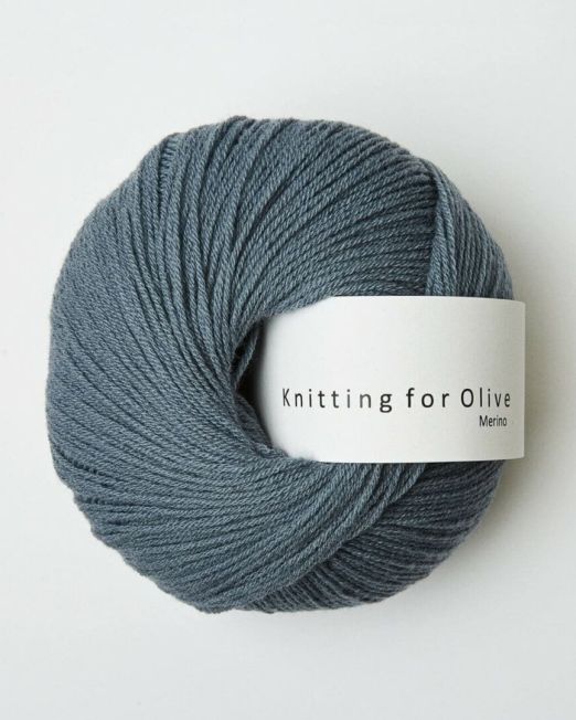 Knitting for Olive
Merino
Støvet Petroliumsblå