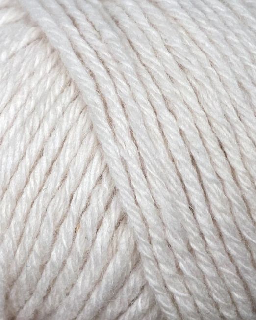 HM_sky_knitting_for_olive_lofotstrikk