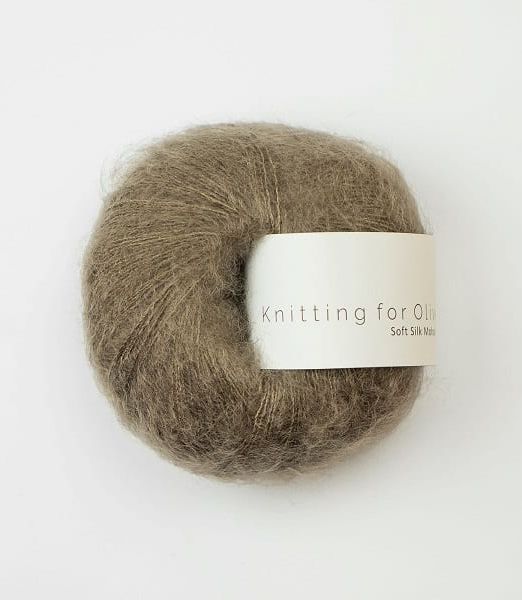 Knitting_for_olive_softsilkmohair_lofotstrikk_bark