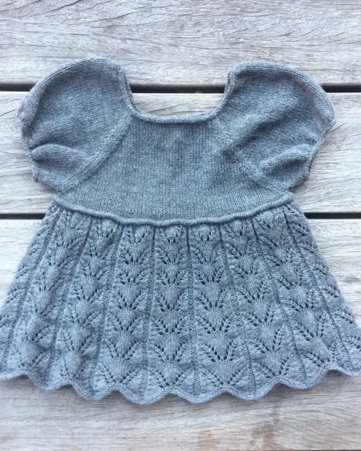ellietop_lofotstrikk_knitting_for_olive