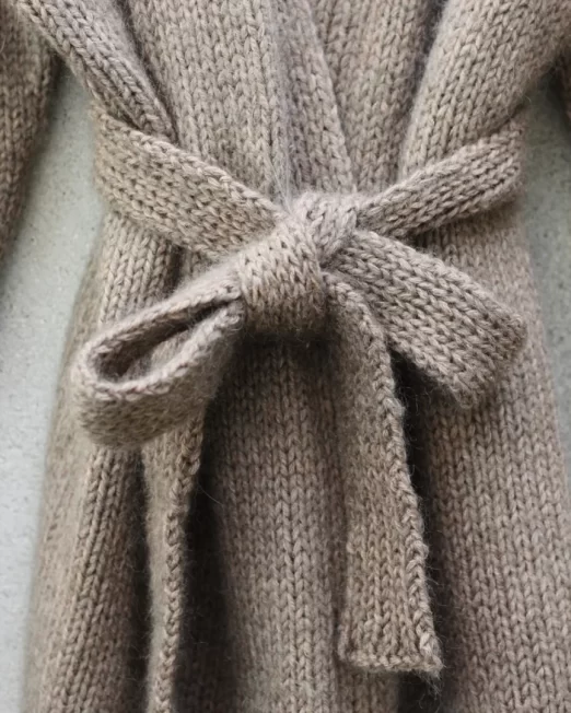 charles_grey_lofotstrikk_knitting_for_olive
