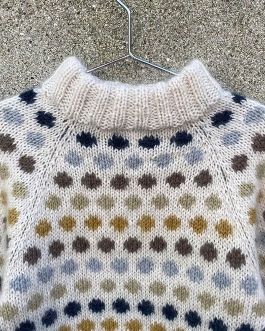 prik_sweater_knitting_for_olive_lofotstrikk