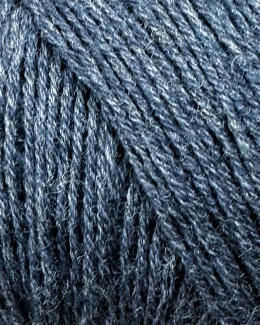 knittingforolive_merino_lofotstrikk_blåhval